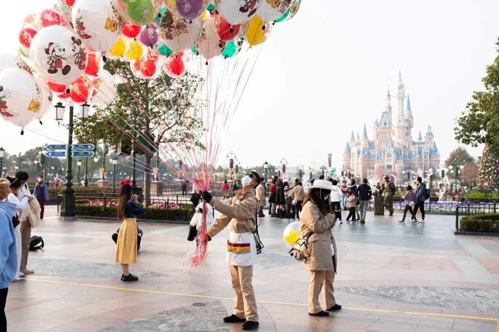 Balloon seller at Disneyland Shanghai